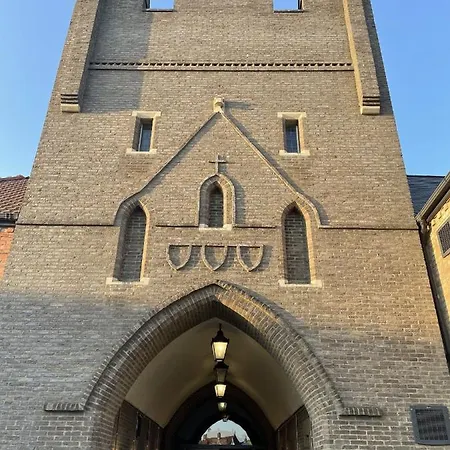 Honeybee - Part Of The The Bay Village With Pool, Gym And Direct Access, Pub, Restaurant, Tennis And Meadows Walks 펜션 파일리