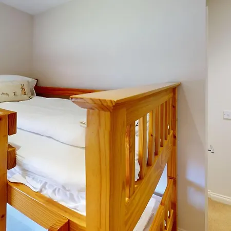 Honeybee - Part Of The The Bay Village With Pool, Gym And Direct Access, Pub, Restaurant, Tennis And Meadows Walks 펜션