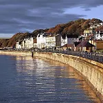 Honeybee - Part Of The The Bay Village With Pool, Gym And Direct Access, Pub, Restaurant, Tennis And Meadows Walks *