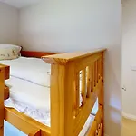 Honeybee - Part Of The The Bay Village With Pool, Gym And Direct Access, Pub, Restaurant, Tennis And Meadows Walks Holiday home