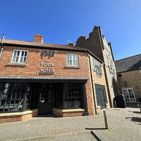 Holiday home Honeybee - Part Of The The Bay Village With Pool, Gym And Direct Access, Pub, Restaurant, Tennis And Meadows Walks Filey